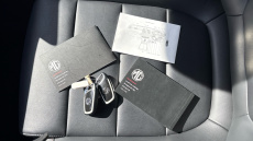 MG HS 1.5 T-GDI SE 5dr DCT Petrol Hatchback